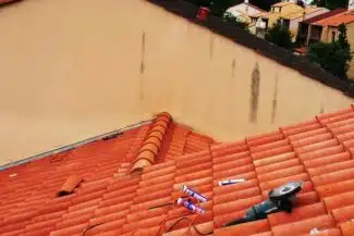 Faîtage et mur pignon après réfection