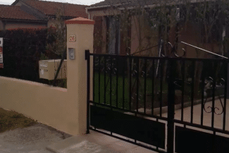 Muret et rambarde métallique après rénovation