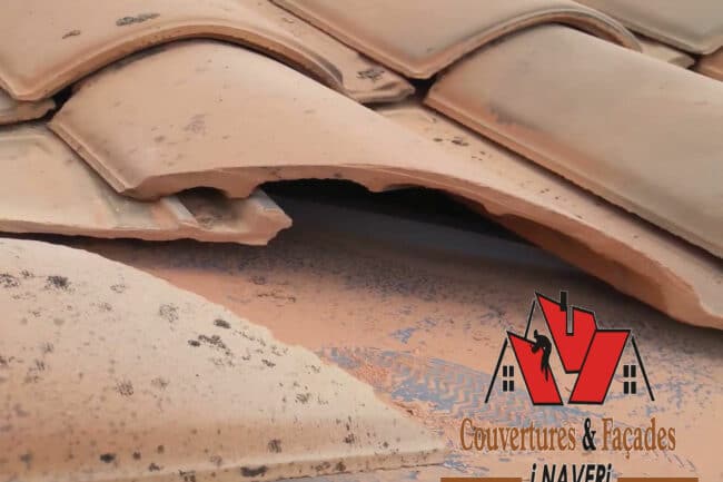 arêtiers-et-rives-toiture-couvreur-toulouse-NAVERI Tuiles de rive décollées sur le bord d'une toiture