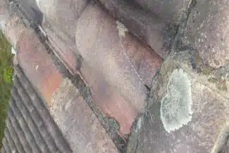 Tuiles Anciennes Usées Par Le Temps