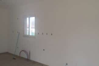 Mur intérieur préparé avant les finitions