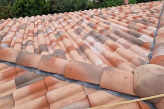 travaux de nettoyage tuile couvreur toulouse J Naveri