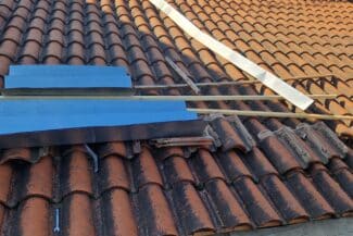 remplacement gouttiere couvreur toulouse J Naveri