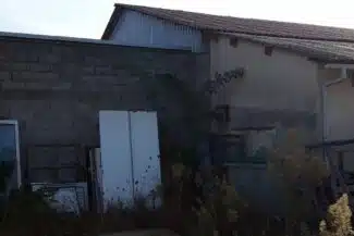 Vue d’ensemble du bâtiment après la pose du bac acier, Salies-du-Salat