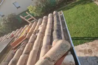 Faîtage terminé vu depuis le jardin d’une maison de Cugnaux (31270)